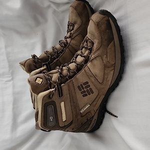 Women's hiking boots size 8